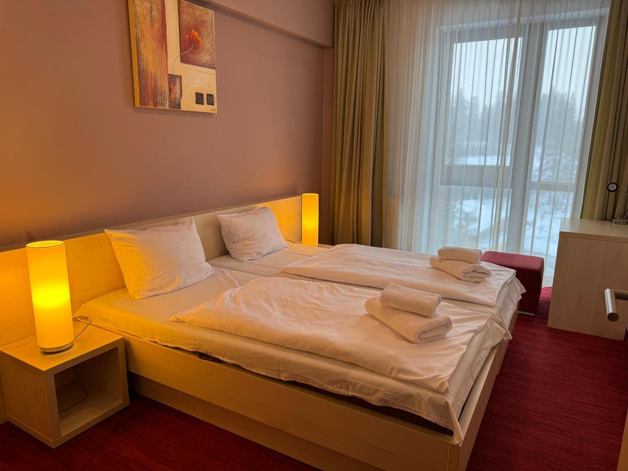 Apartment With Mountain View In Hotel Crocus, Štrbské Pleso Dış mekan fotoğraf