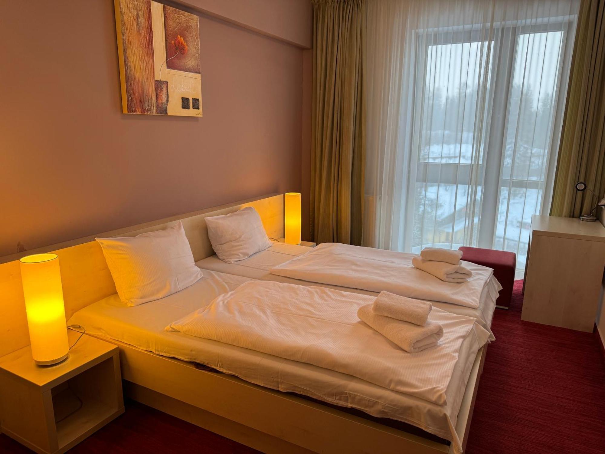 Apartment With Mountain View In Hotel Crocus, Štrbské Pleso Dış mekan fotoğraf